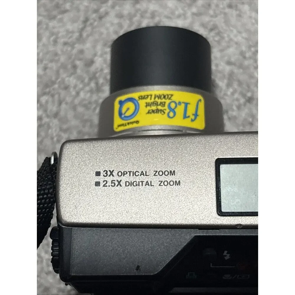 Olympus CAMEDIA C-2040 Zoom 2.1MP Digital Camera TESTED SD card Not included